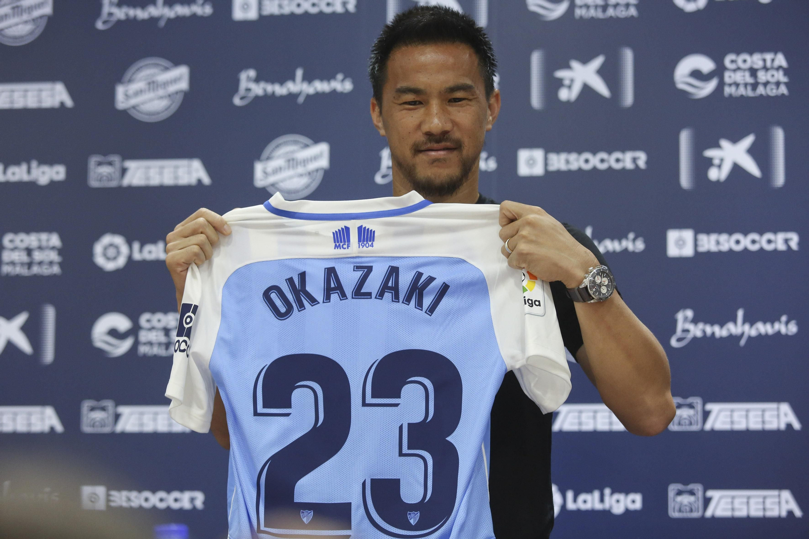 Shinji Okazaki, su fugaz paso por Málaga, en fotos