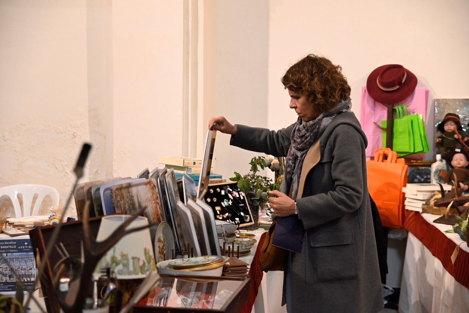 En imágenes, la inauguración del Baratillo de Adevida en Córdoba