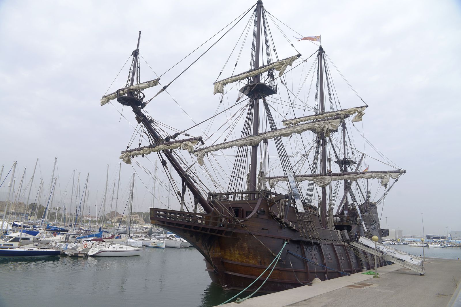 Escala del galeón Andalucía  en Algeciras