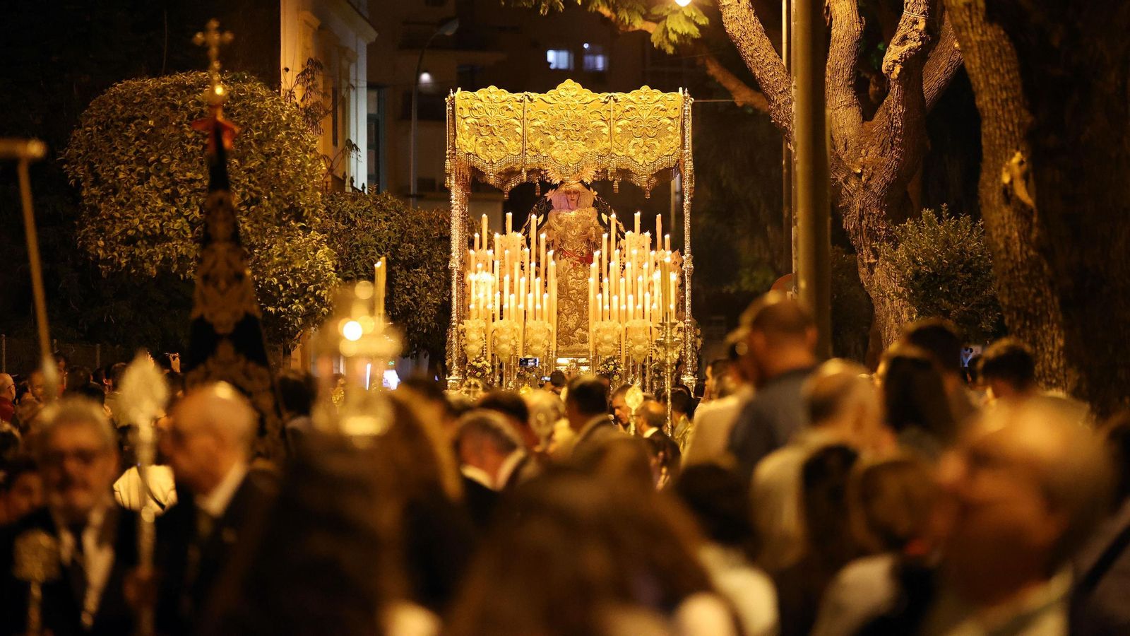 Jerez vive un prólogo de Magna Mariana con cinco traslados