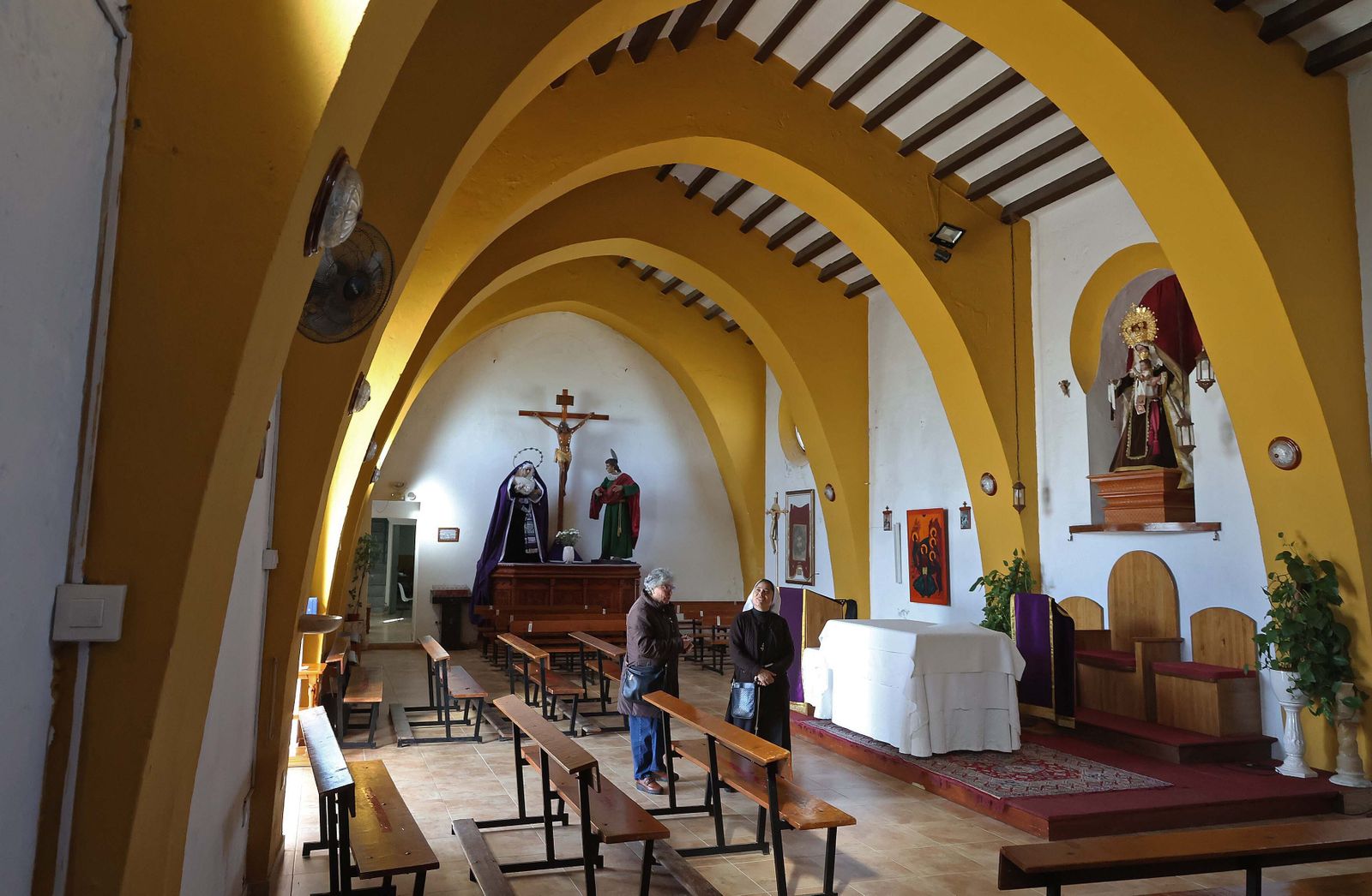 Imágenes de los desperfectos de la iglesia Nuestra Señora del Carmen en La Línea