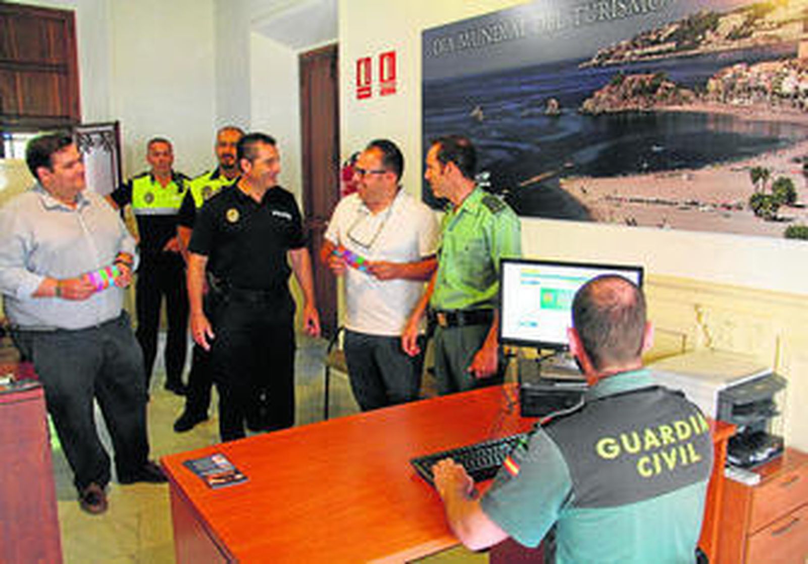 La oficina de atención al viajero se ubica en el Palacete de la Najarra.