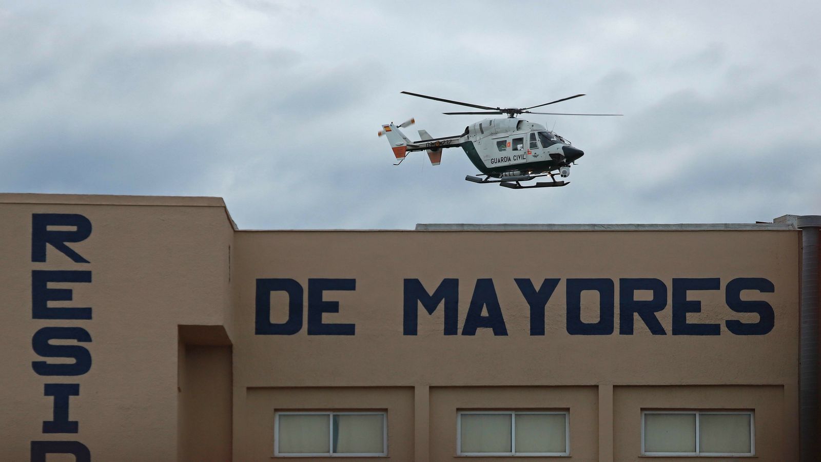 Registros de la Guardia Civil en Palmones