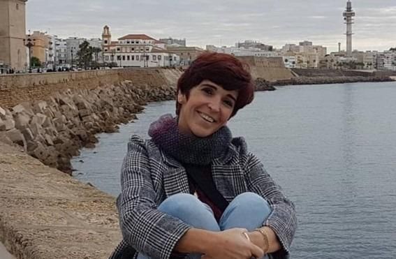 Conferencia de la doctora Mercedes Calero en la asociación de vecinos Segunda Aguada