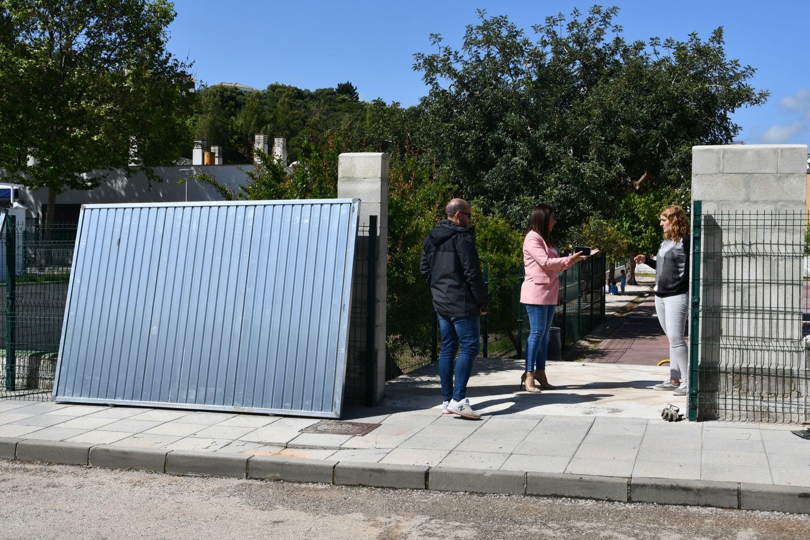 Una de las puertas correderas.
