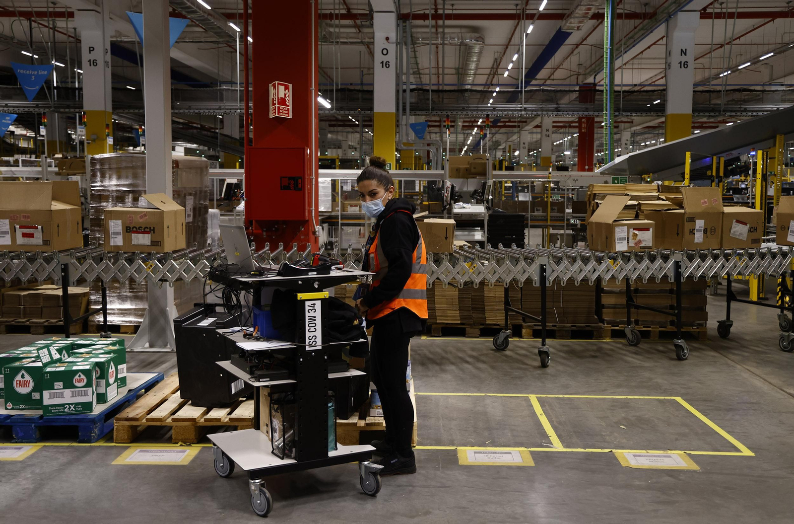 Visita a las instalaciones de Amazon en Sevilla