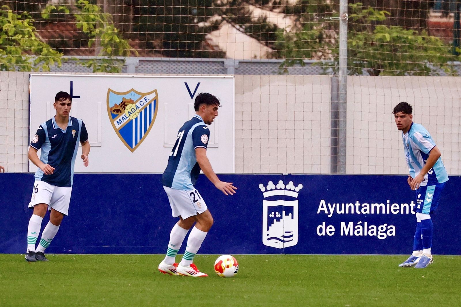 El Málaga juvenil gana al Córdoba (3-1) y espera un favor del San Félix para ir a la Copa