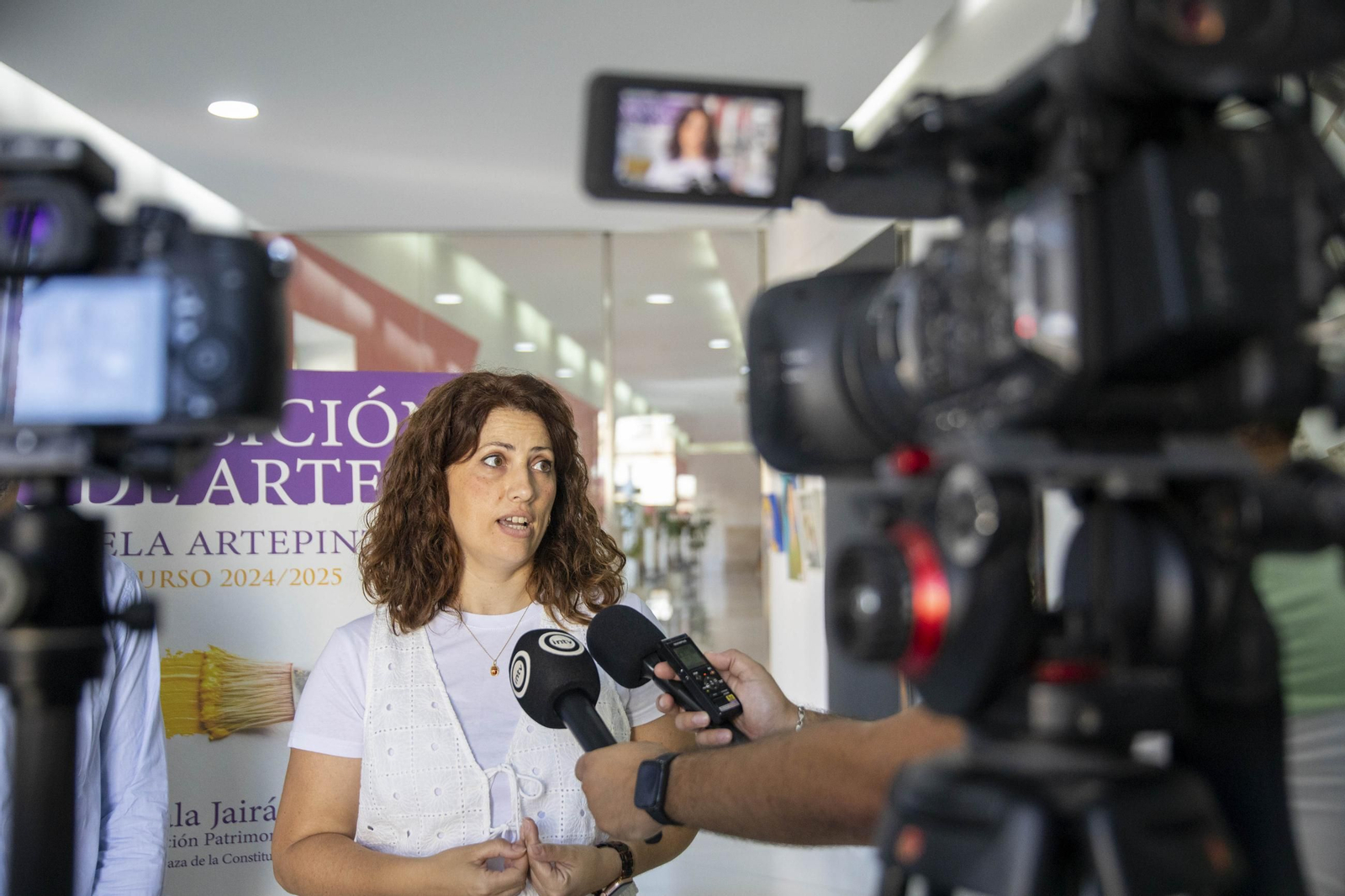Las imágenes de la exposición de arte de la Escuela de Artepintura de Almería