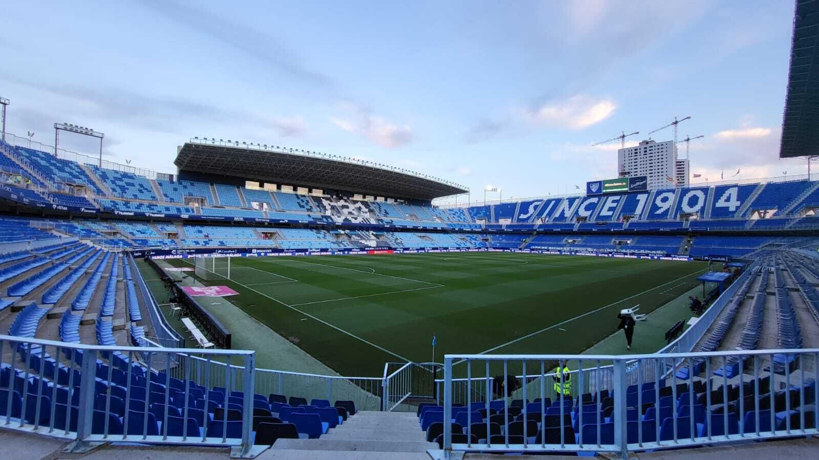 La Rosaleda antes de un partido.