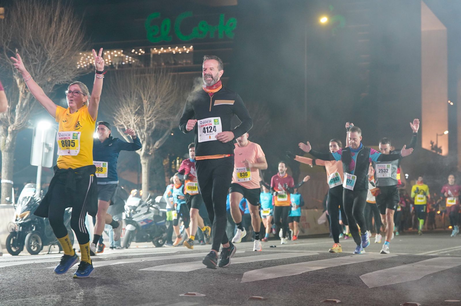 En imágenes: búscate en tu llegada a meta de la Carrera de San Antón 2026 (12)