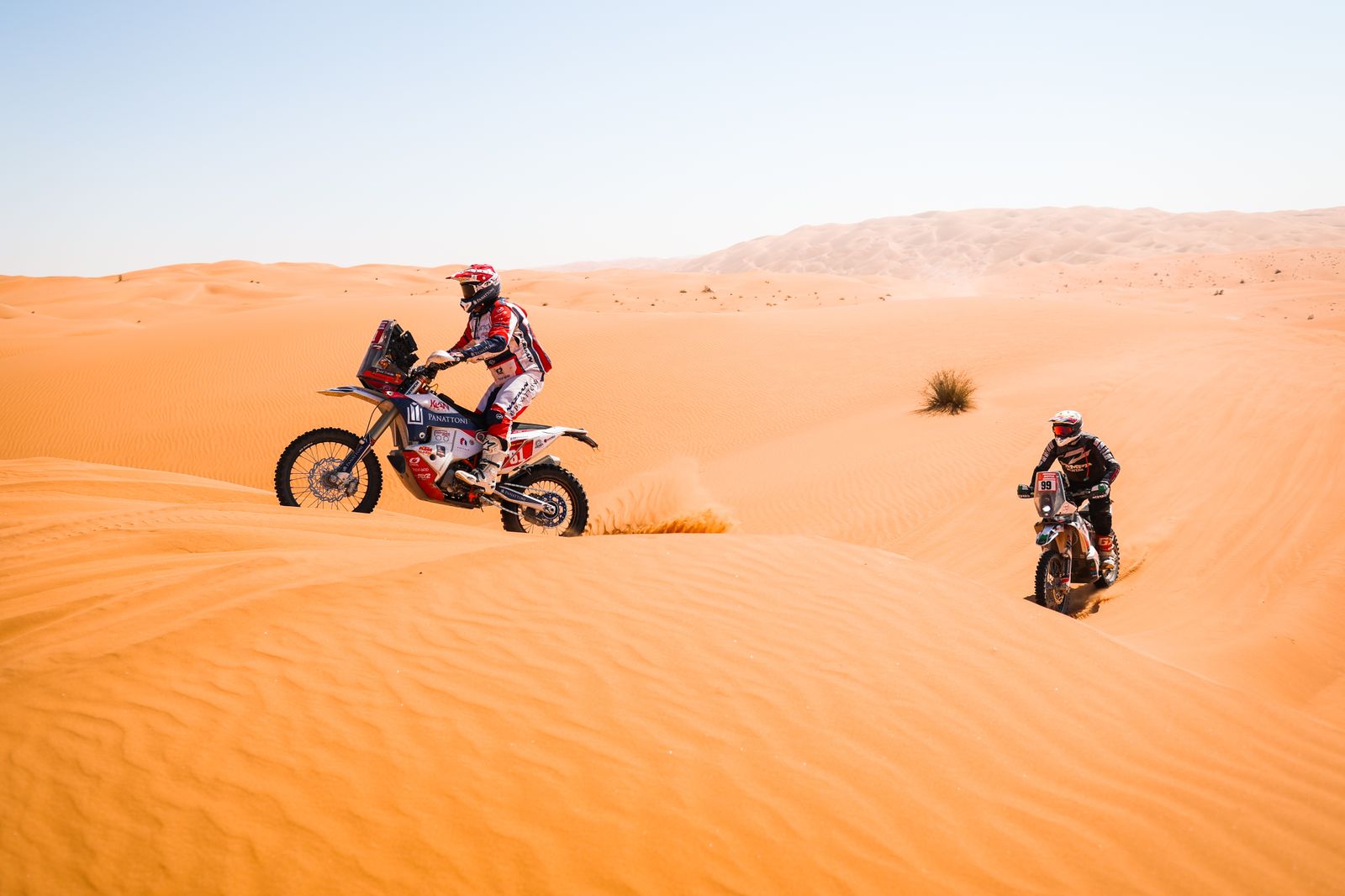 Las espectaculares imágenes del Dakar por las dunas