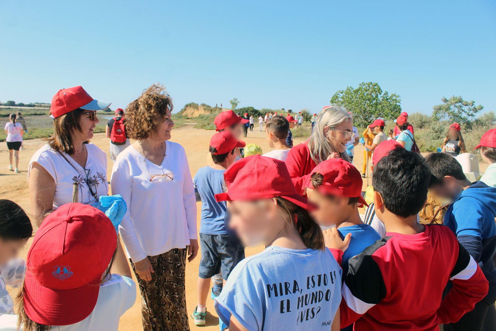 Escolares del CEIP Juan Díaz Hachero de Cartaya han desarrollado actividadas de conciencia medioambiental en La Ribera de Huelva