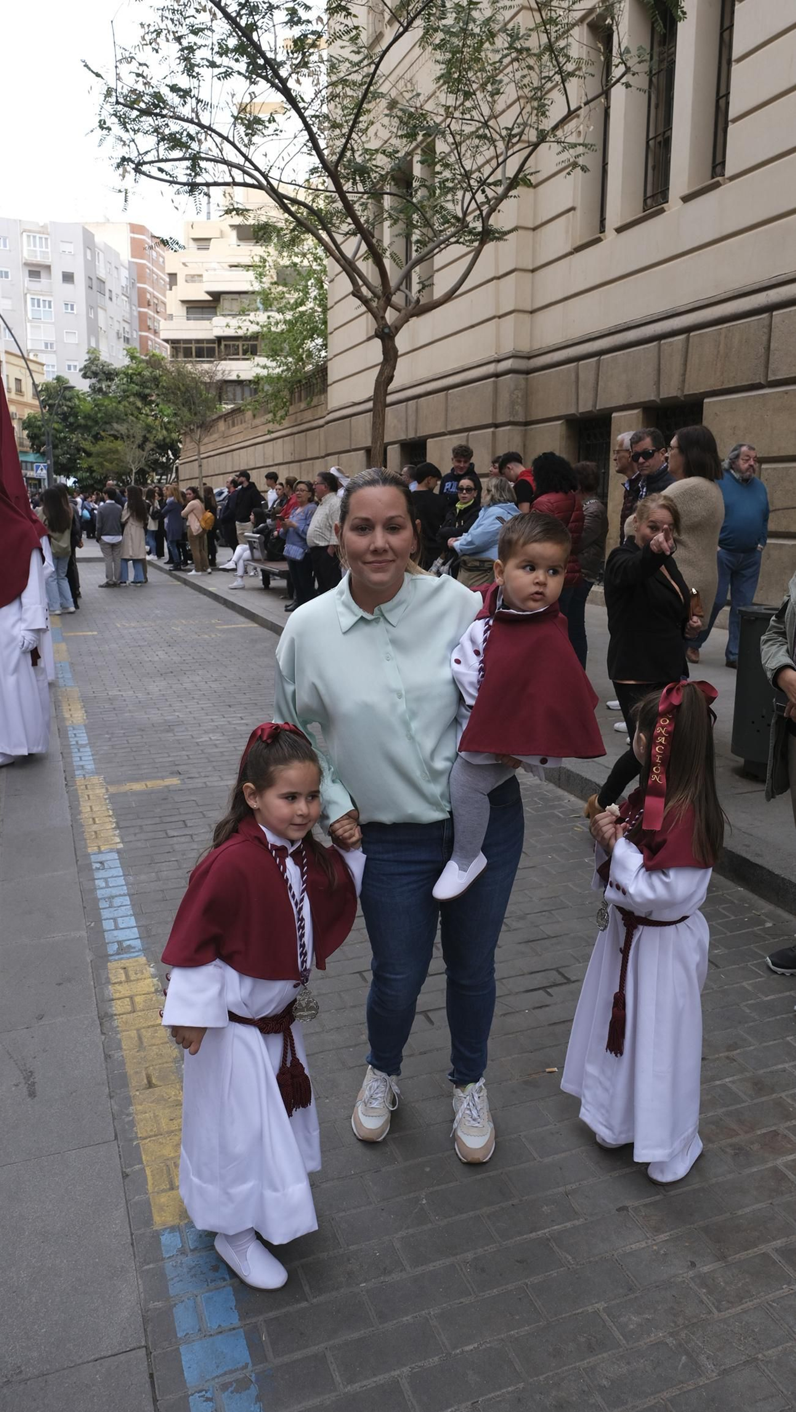 La procesión de Coronación en Almería, en imágenes