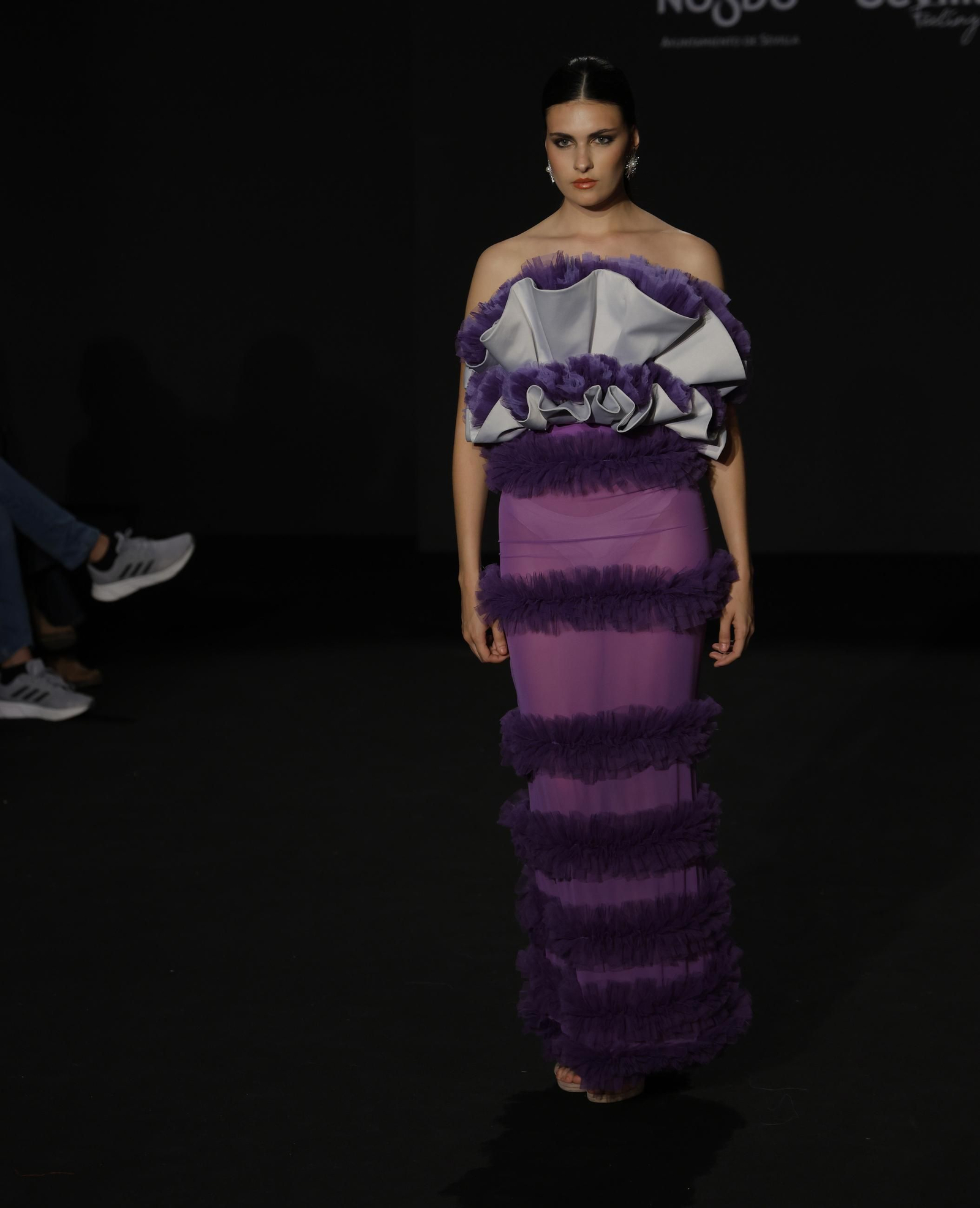 Emprende Lunares, el desfile de moda flamenca de Sara Pozo, que anticipa la Feria de Abril: todas las fotos.