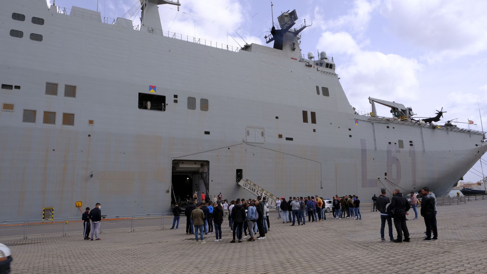 Fotogalería de la visita al portaaviones Juan Carlos I. Puerto de Almería.