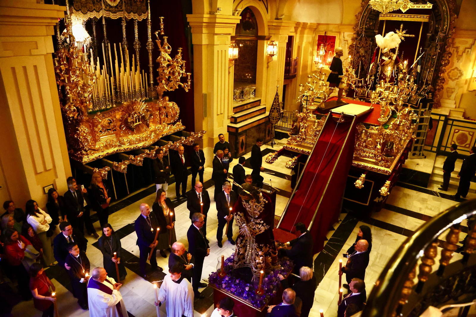 Semana Santa Málaga 2025 | Los traslados de Estudiantes, Paloma y Esperanza, en fotos