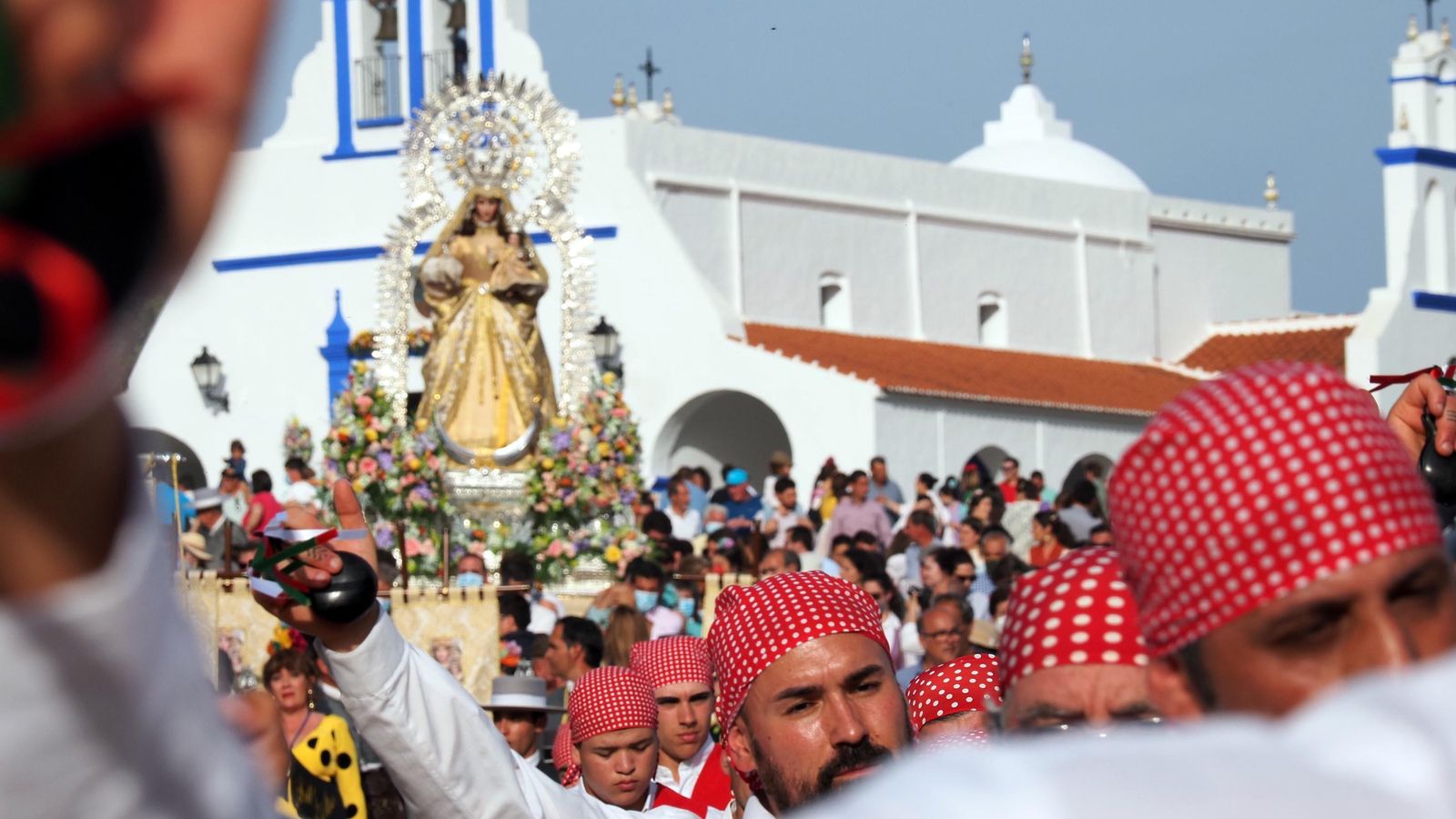 La vistosidad de la danza de los cirochos regresa al Prado de Osma La vistosidad de la danza de los cirochos regresa al Prado de Osma