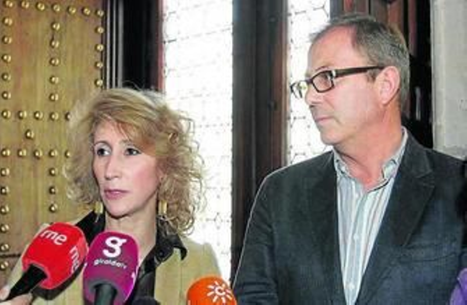 Montaño y Fernando Amores, ayer en el Ayuntamiento.