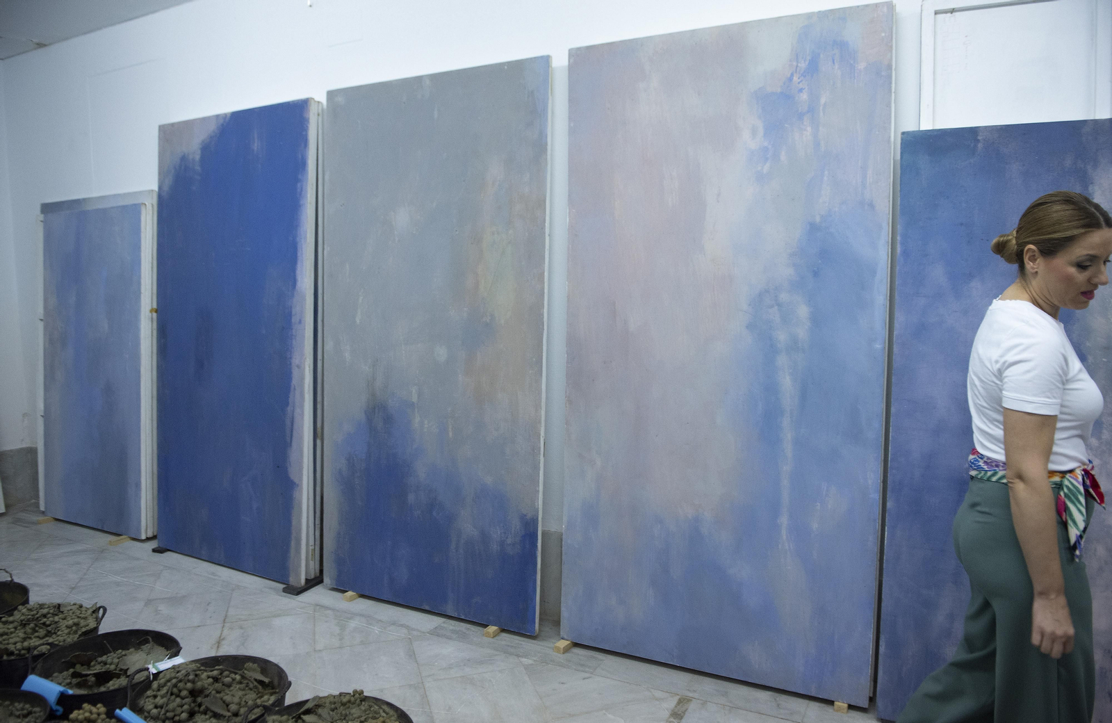 El CAAC incorpora a su colección ocho obras de la artista Carmen Laffón