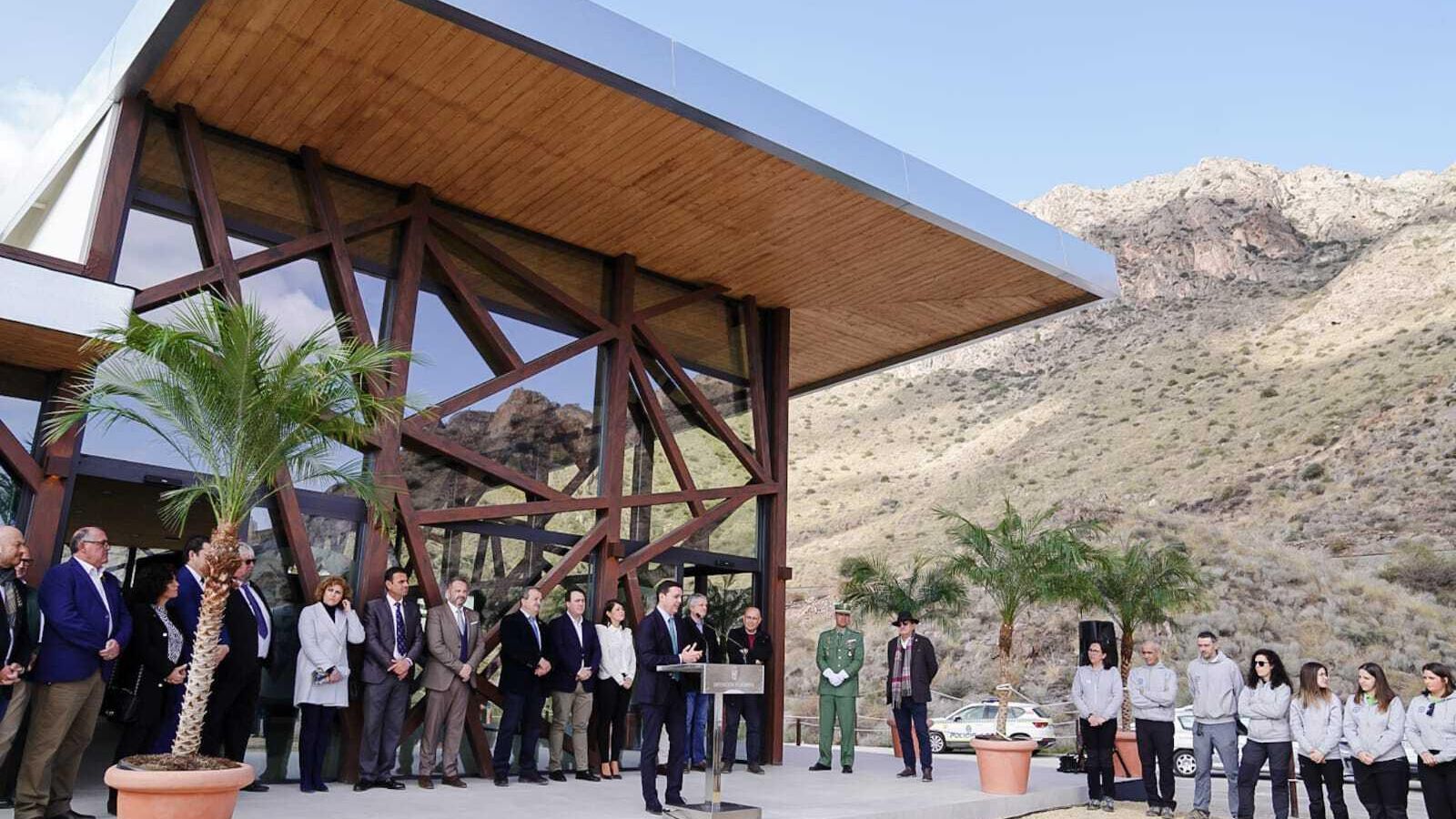 Un nuevo espacio en el que los visitantes disfrutarán de una recepción, la tienda con elementos oficiales y unos aseos.