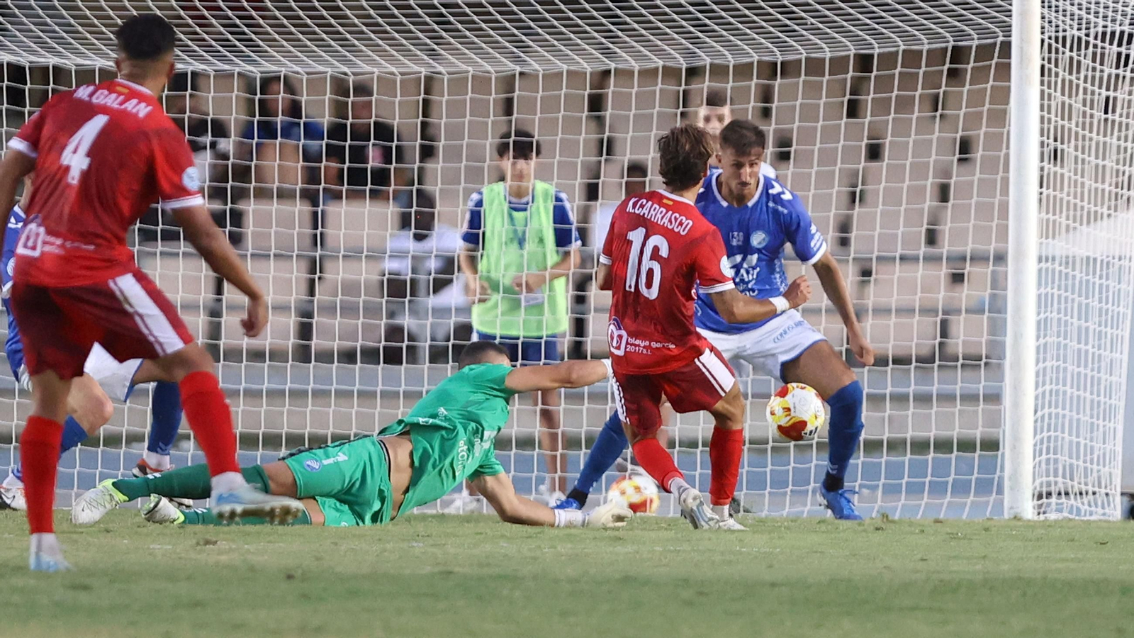 Imágenes del Xerez DFC y la Deportiva Minera en Chapín