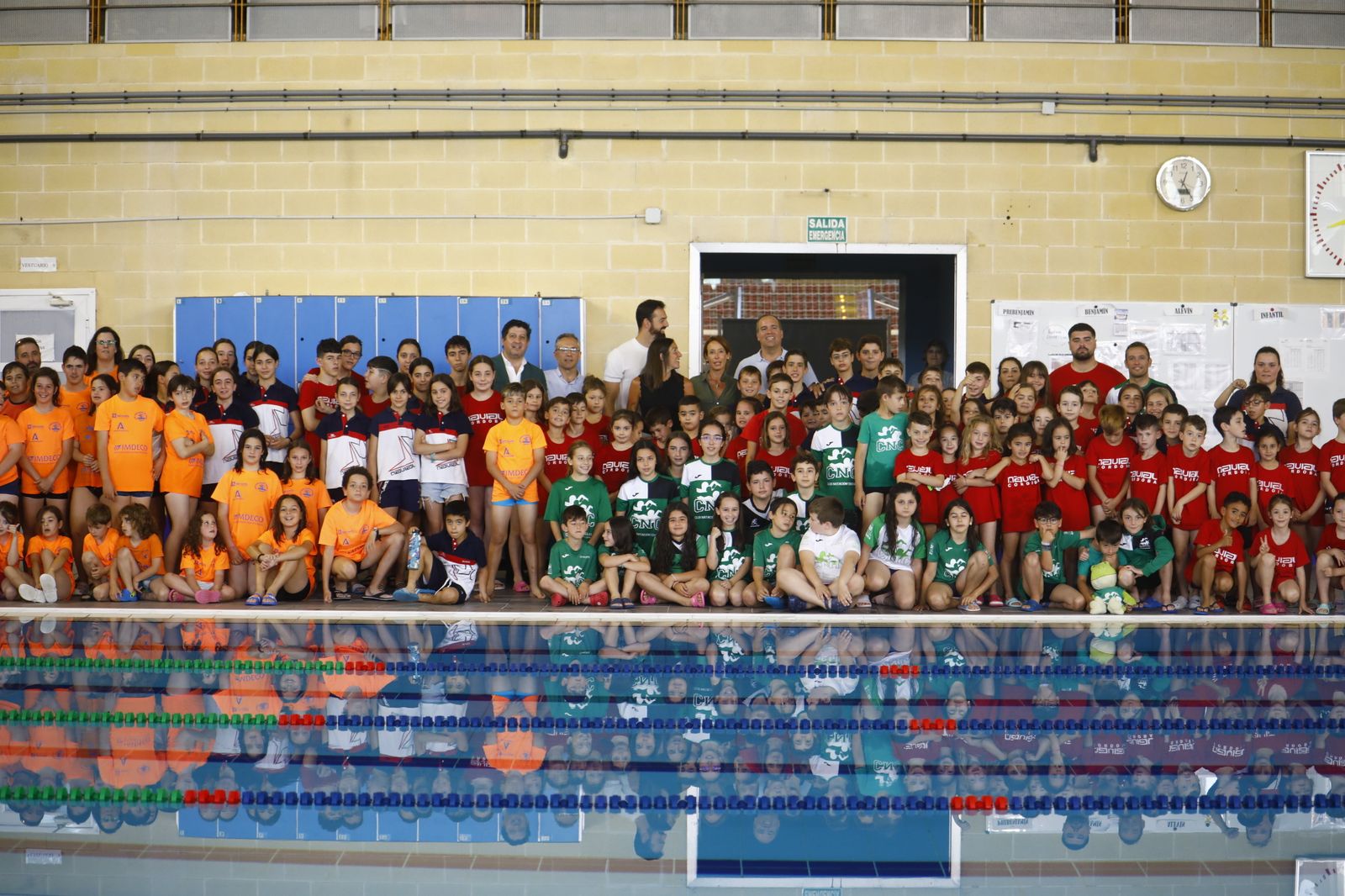 El homenaje de Córdoba a los nadadores Rafa Muñoz y Belén Domenech, en imágenes