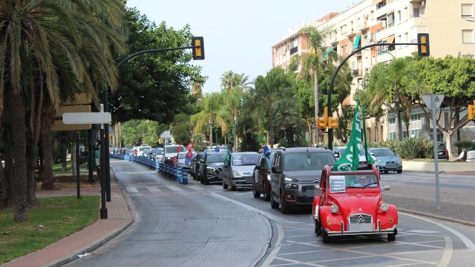 Caravana de protesta convocada por ANPE, CSIF y UGT.