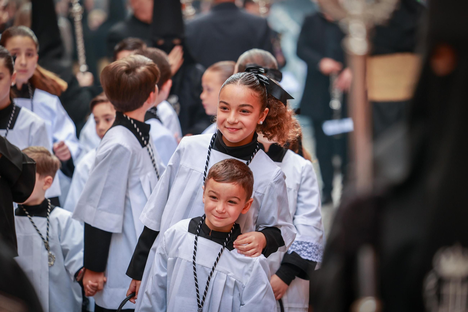 Imágenes de la salida de Descendimiento en la Semana Santa de Cádiz 2025
