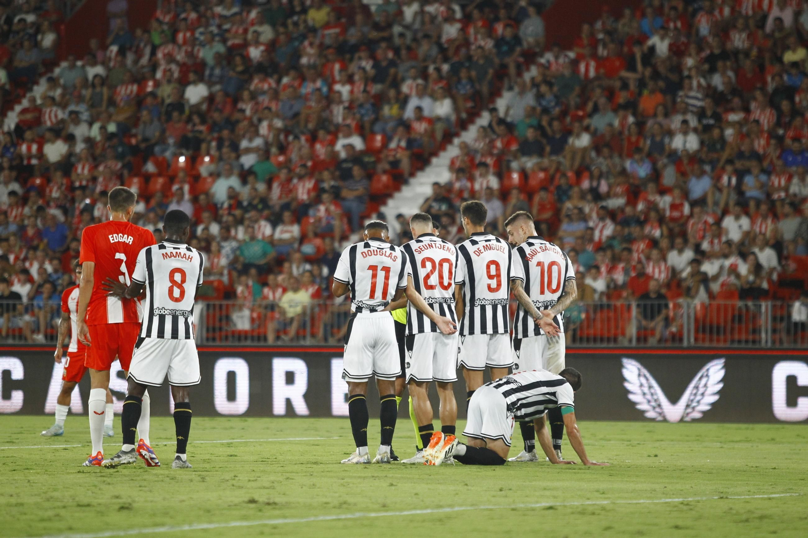 El partido U.D. Almería-C.D. Castellón en imágenes