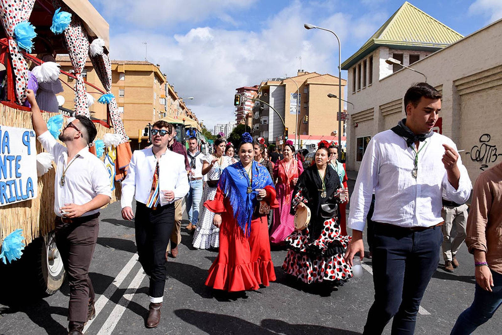 Imágenes de los carros de la Hermandad del Rocío de Huelva