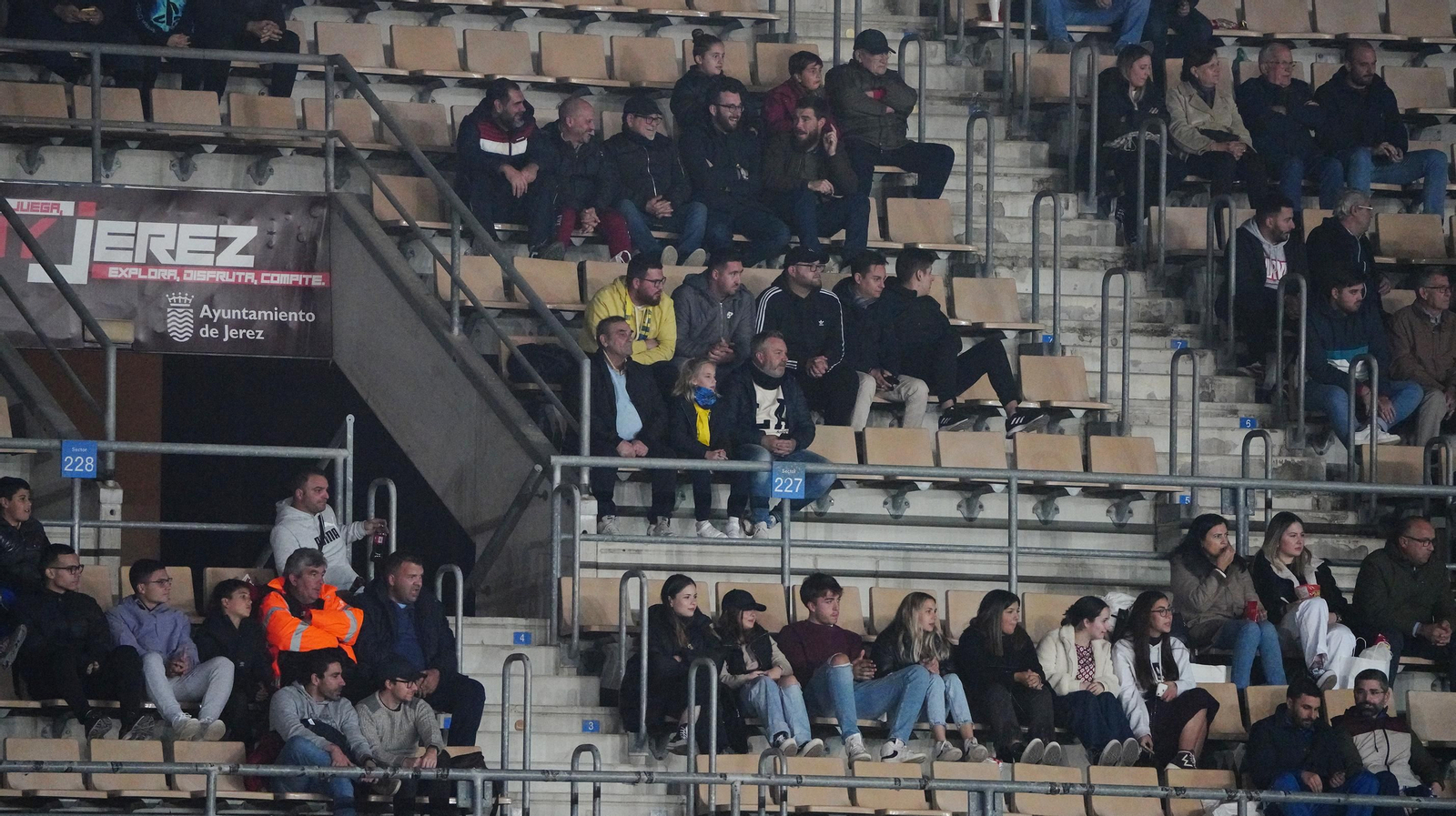 Búscate en el partido Xerez CD - Cádiz CF