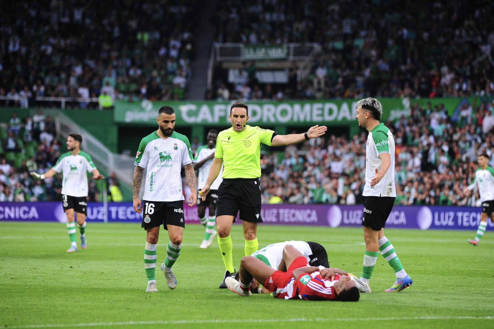 Las mejores imágenes del Racing de Santander-Granada CF