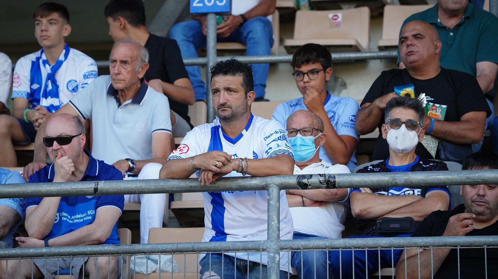 Búscate en el partido del Xerez DFC - Atco. Mancha Real
