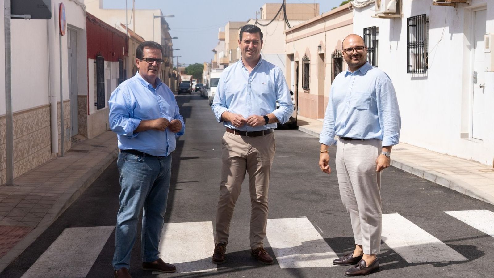 Visita al barrio de Campohermoso que va a recibir las obras.