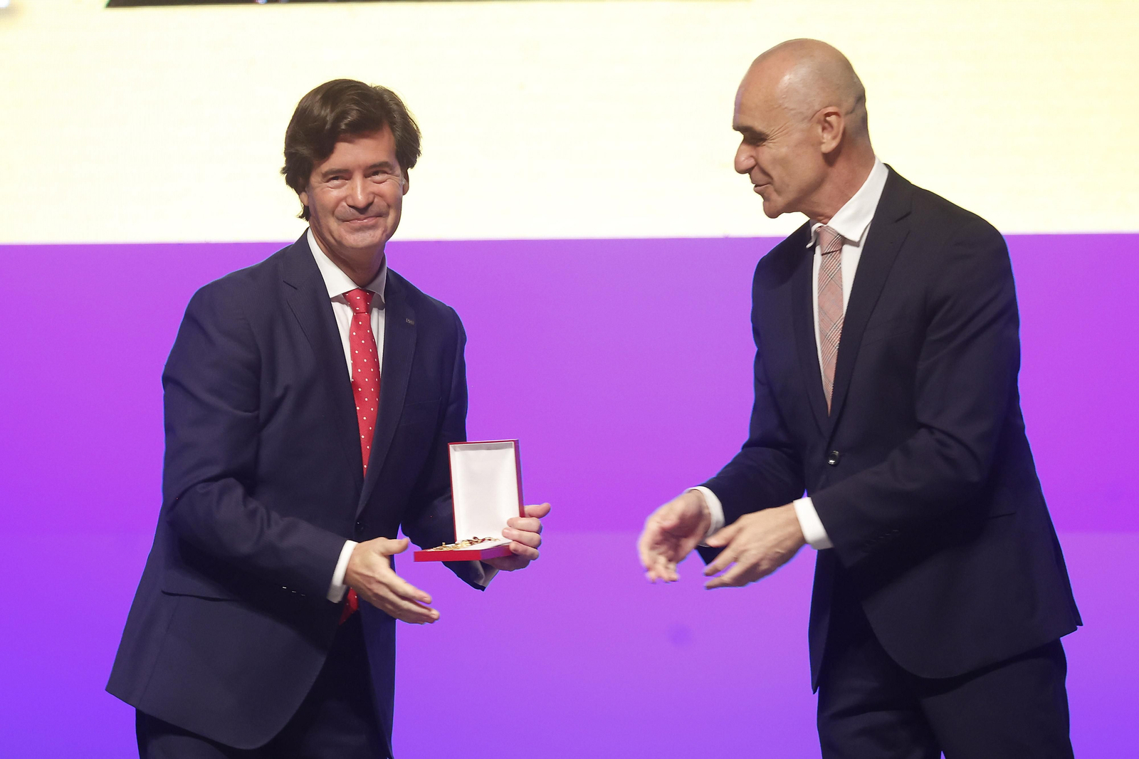 Las imágenes de la entrega de las medallas de la ciudad