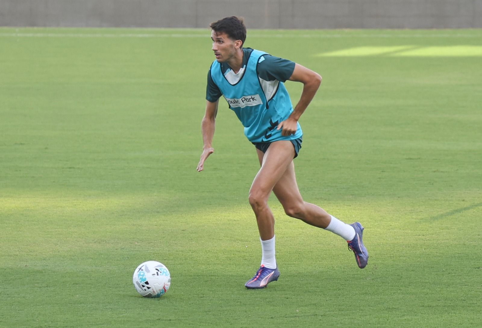 Málaga CF-Cádiz: Izan Merino sigue al margen del equipo