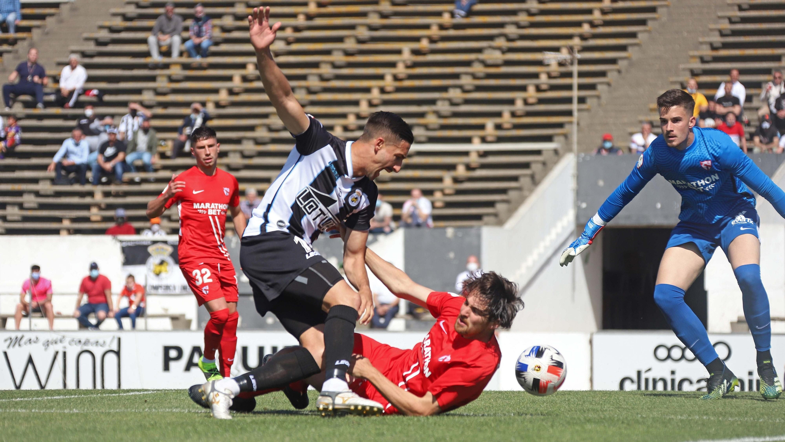 Las mejores fotos del Balona - Sevilla Atlético