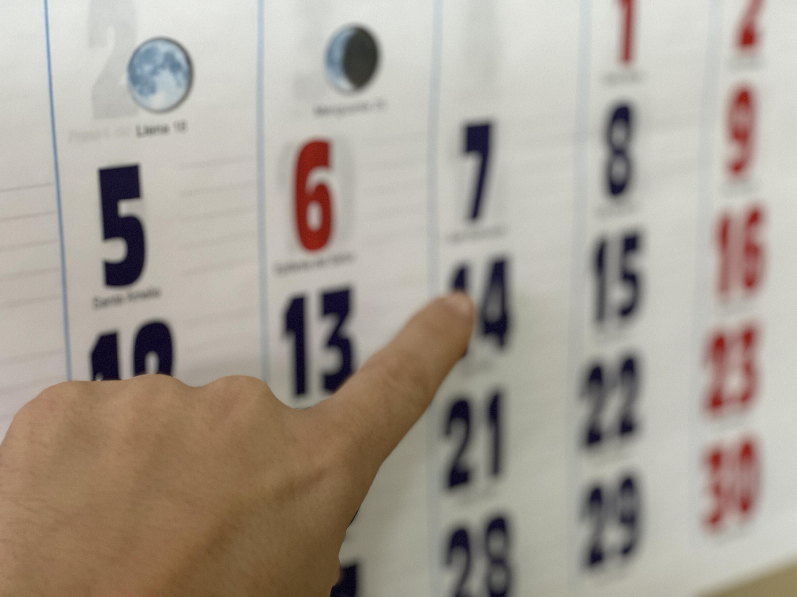 El calendario de 2022 tiene muchos días en rojo en los 103 municipios de Almería.