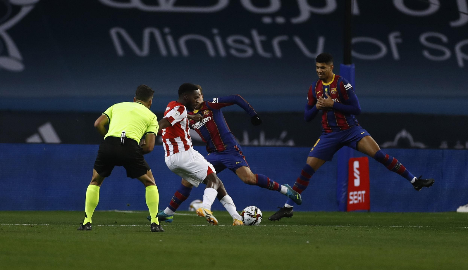 Las imágenes de la final de la Supercopa en Sevilla