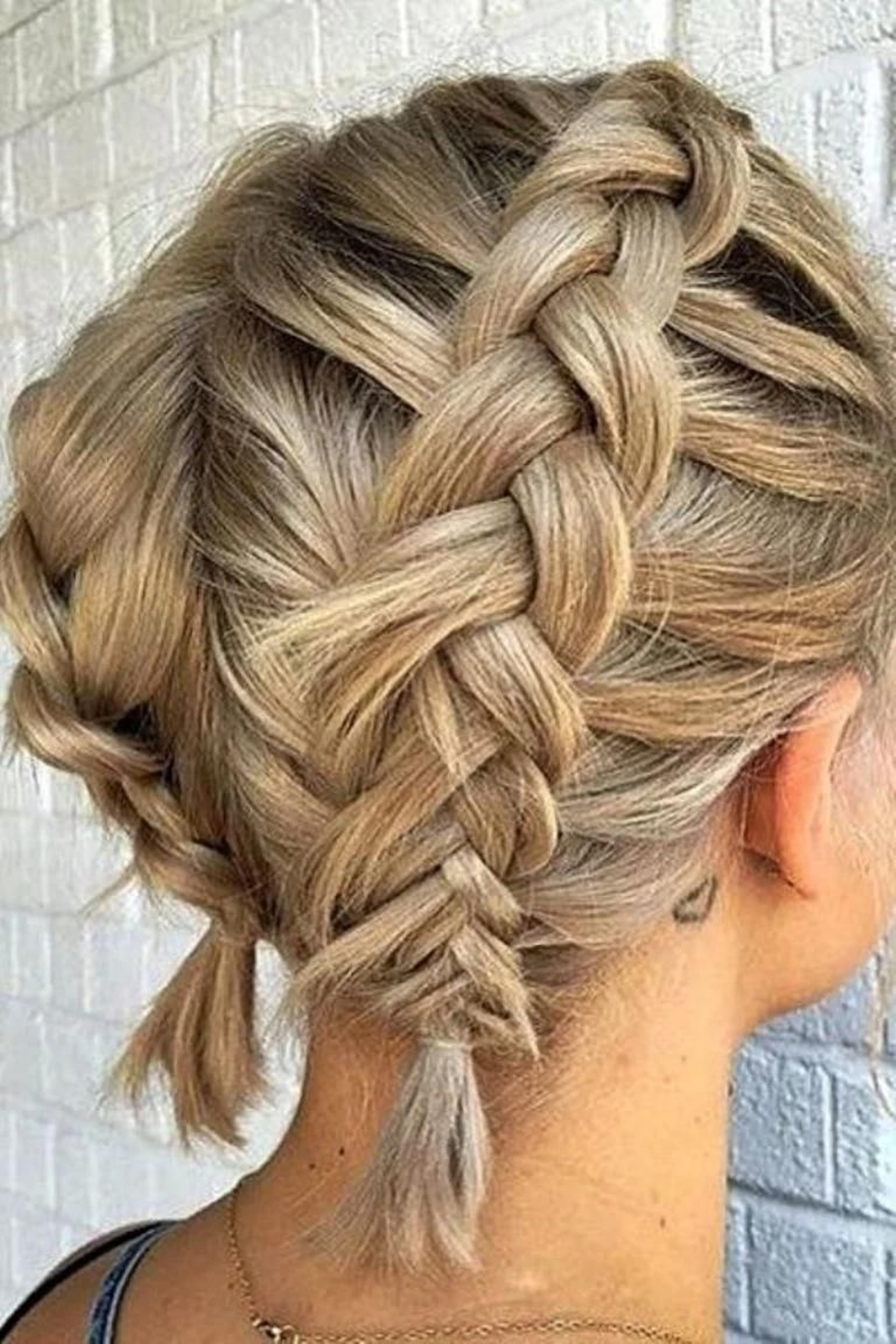 Peinados de verano para pelo corto fáciles de hacer y súper en tendencia