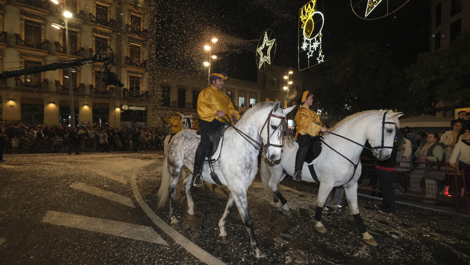 Imágenes de la Cabalgata de los Reyes Magos en Almería