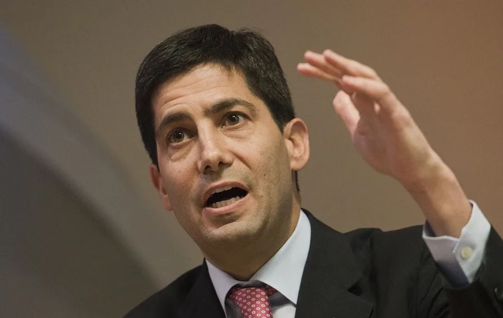 El economista estadounidense Kevin Warsh.