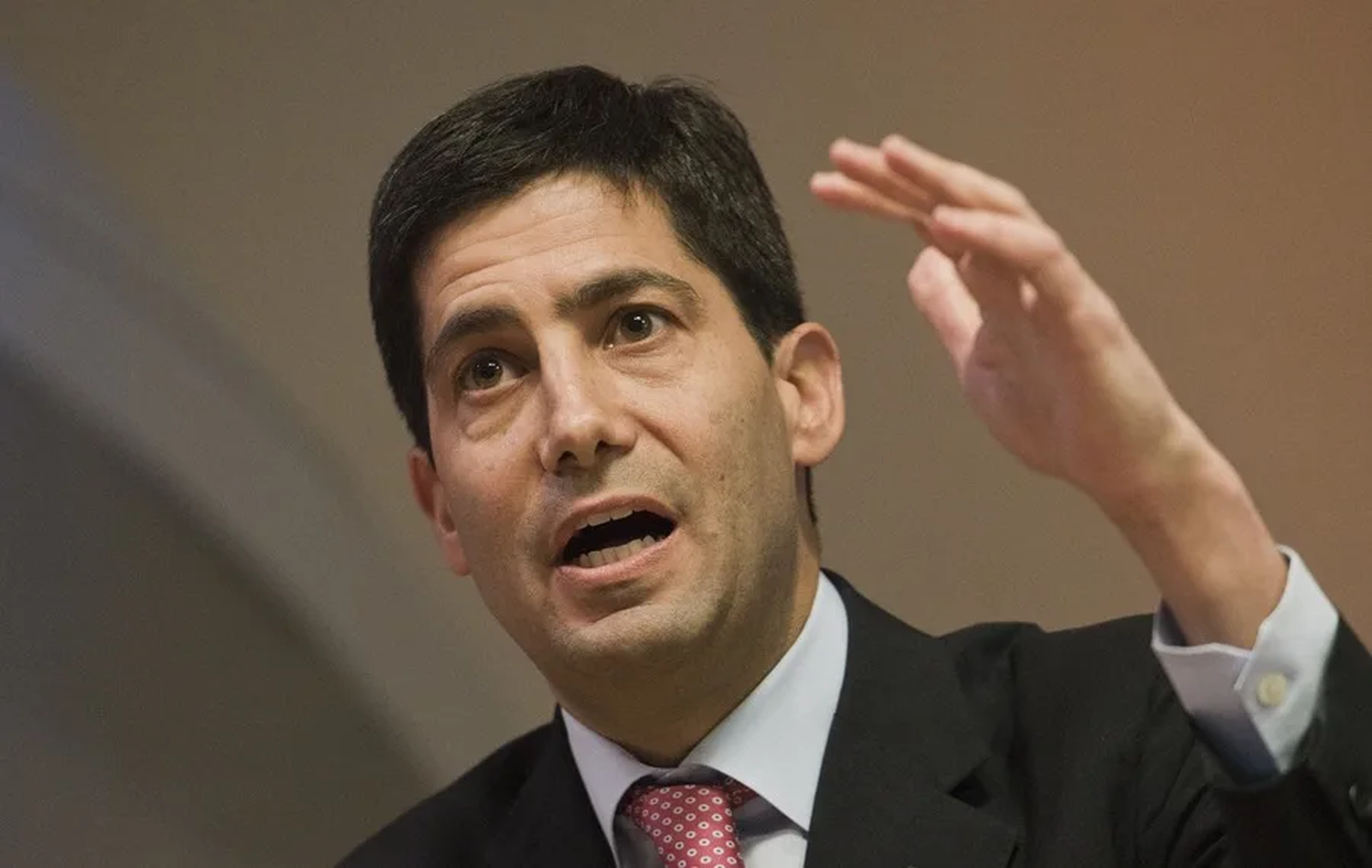 El economista estadounidense Kevin Warsh.