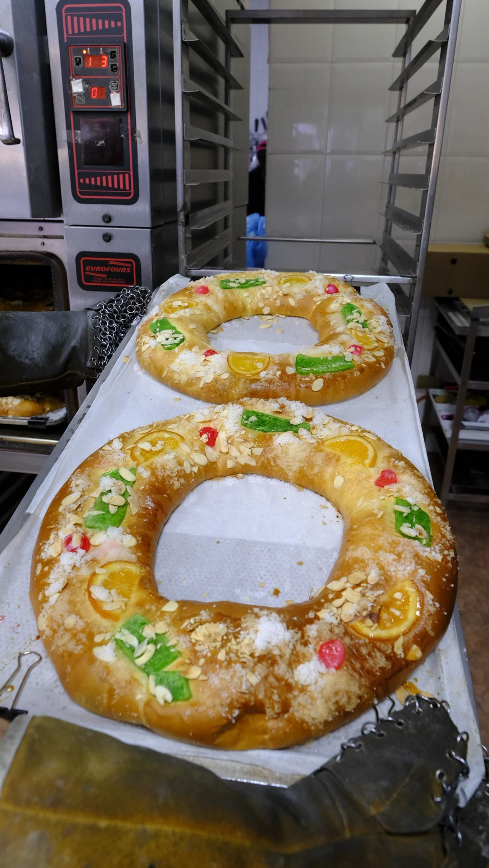 Fotogalería del roscón de reyes en Pastelería Yemadi, en Almería