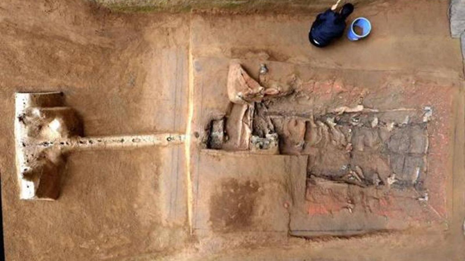 La excavación previa al hallazgo