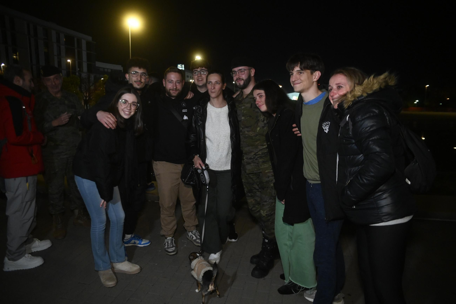 Emoción en la llegada a Córdoba de los soldados de la Brigada de Cerro Muriano desde Letonia