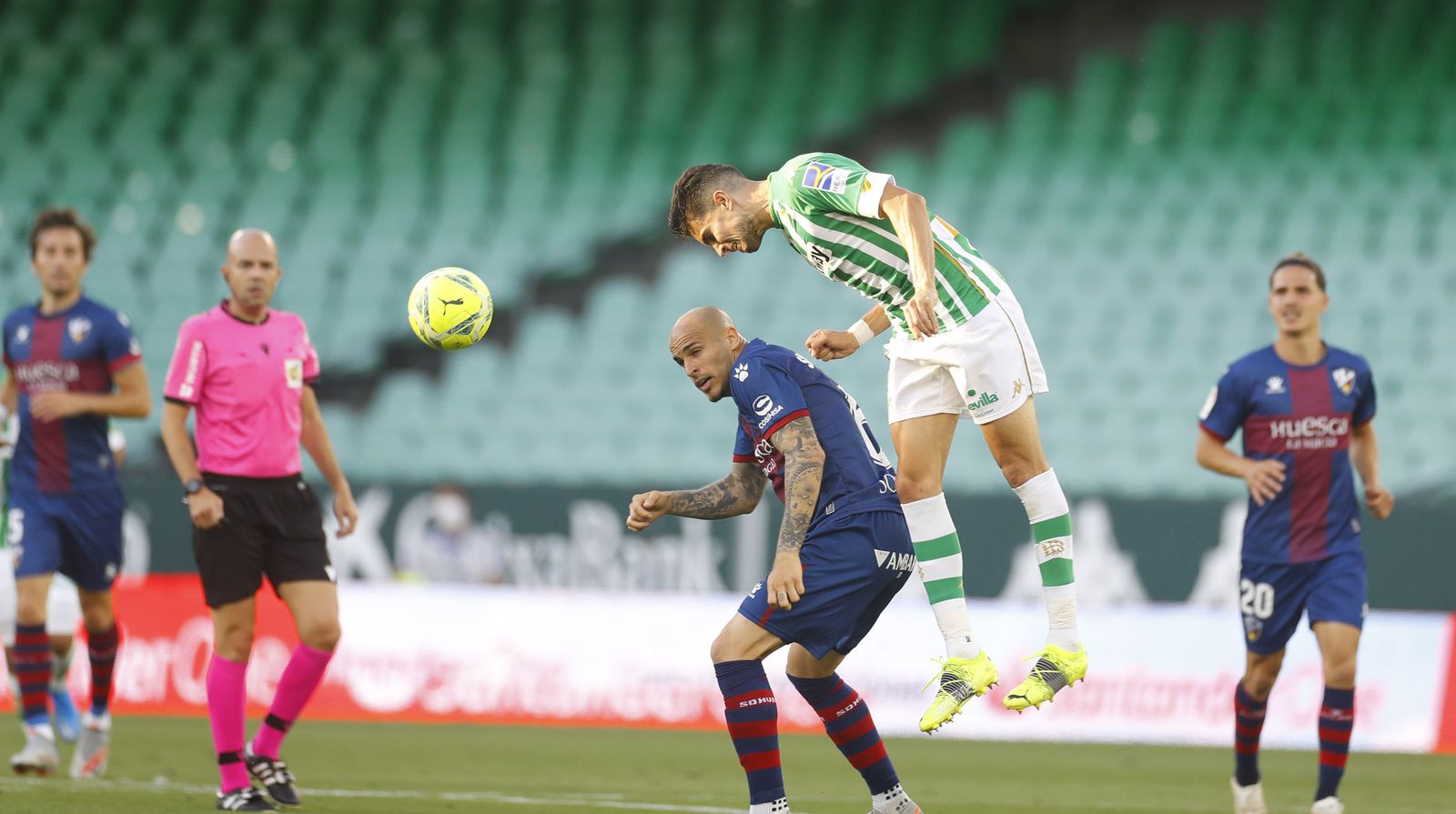 Las imágenes del Betis-Huesca