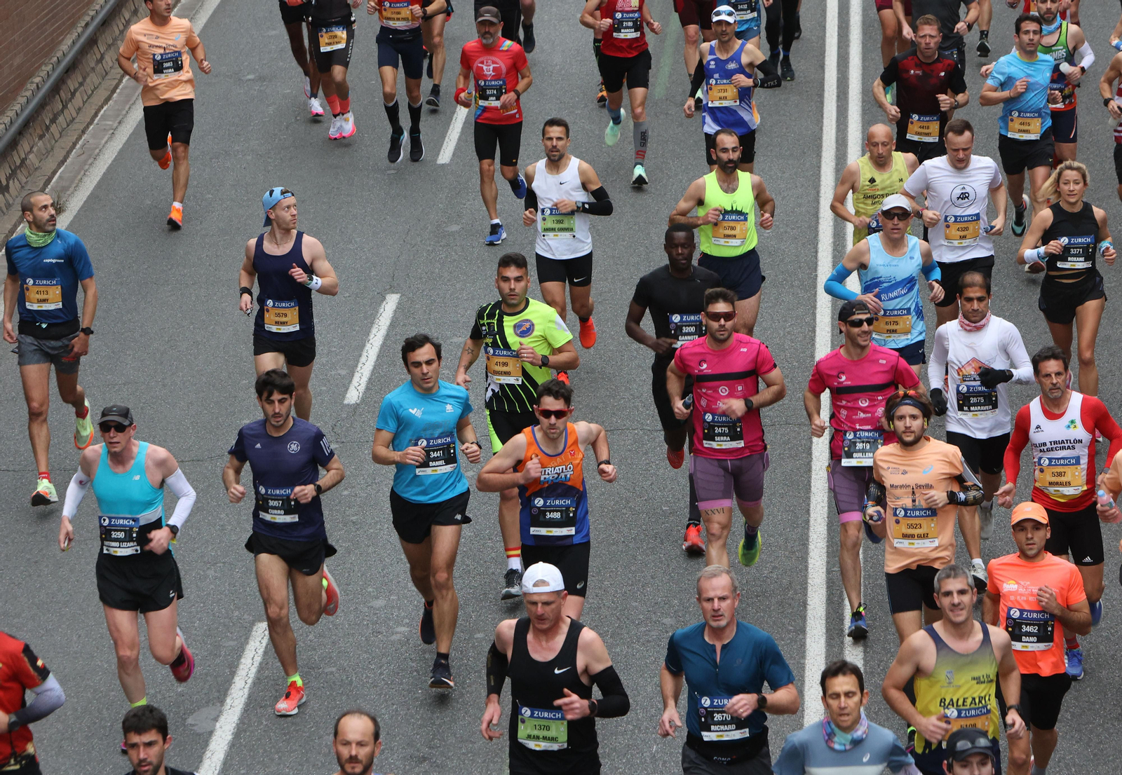 Búscate en la maratón de Sevilla 01