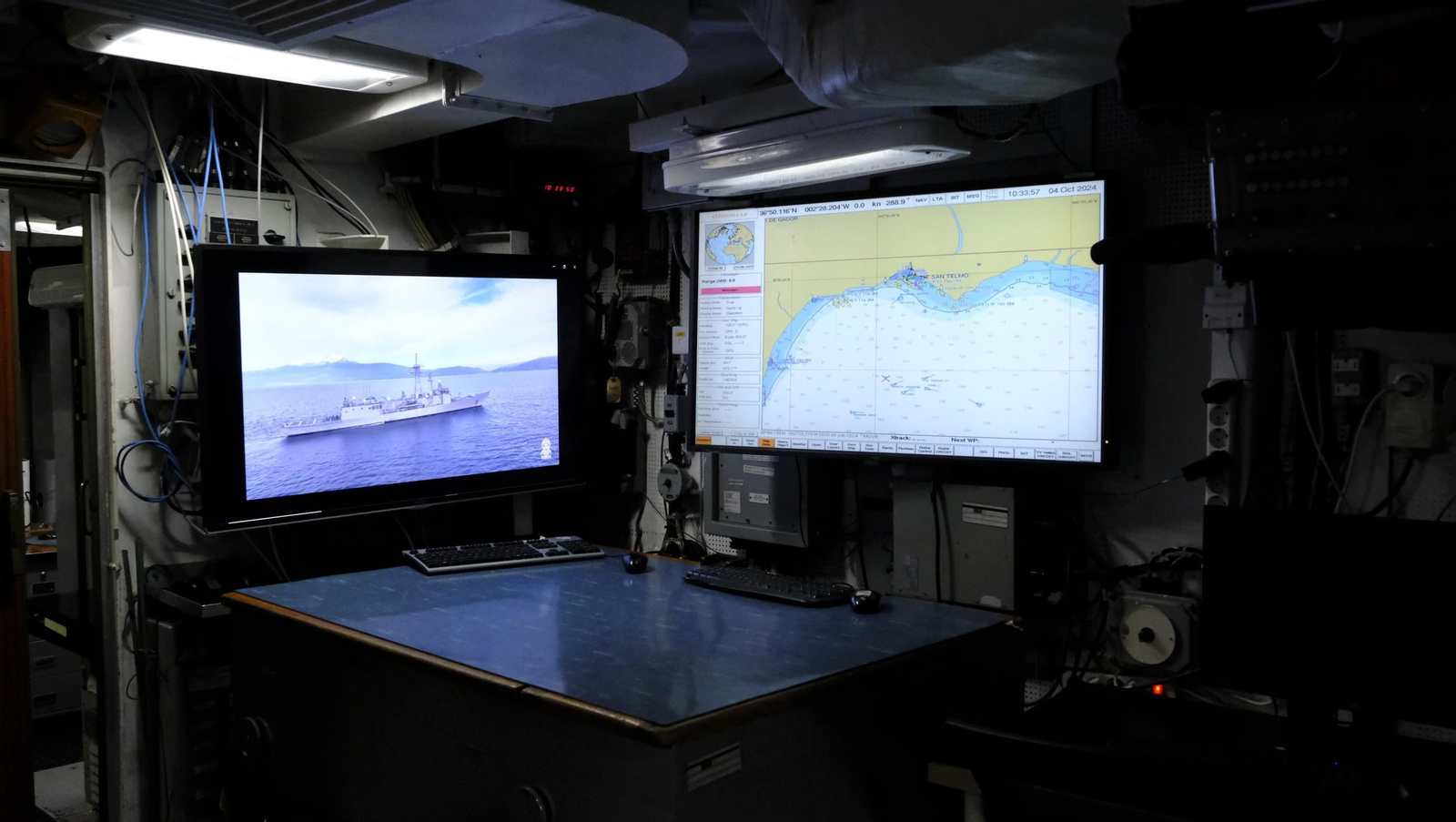 La Fragata Navarra de la Armada Española, visita Almería, en imágenes