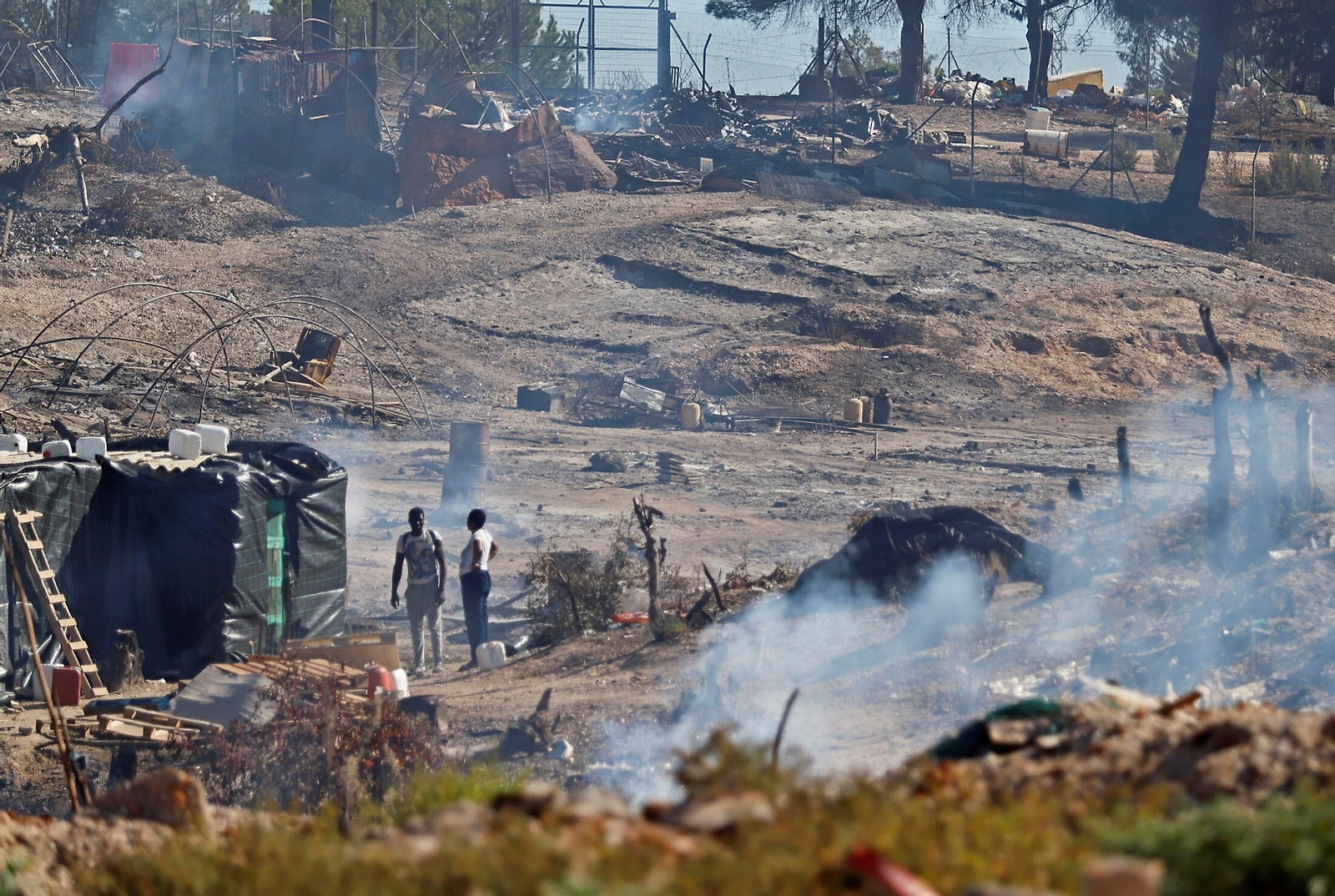 Incendio en el poblado chabolista de Palos de la Frontera.
